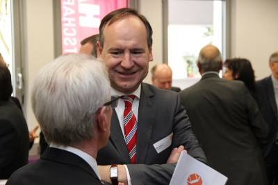 Gespr�che beim Handwerkerfr�hst�ck