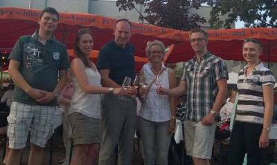 Zusammen mit der Jungen Union Langen auf dem Langener Weinfest (07. August 2015)